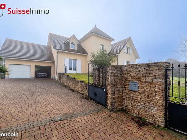 Maison 7 pièces 200 m²