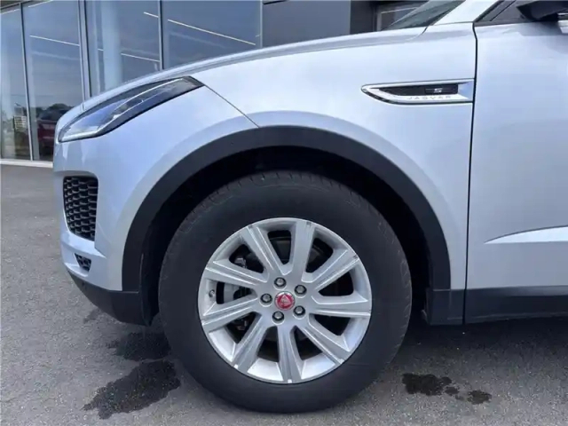Jaguar E-Pace 2.0 d - 150 ch awd bva — photo 4