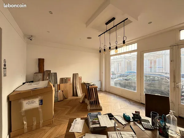 Local commercial 58 m² REIMS