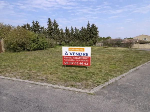 Terrain 886 m²