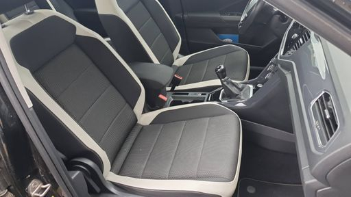 Volkswagen T-Roc 1.5 TSI 150 - Carat – 2019 – 105025 km – Essence – Boîte Manuelle — photo 36