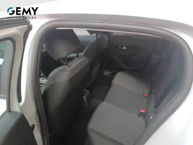 Peugeot 208 hybrid 110 e-dcs6 — photo 27