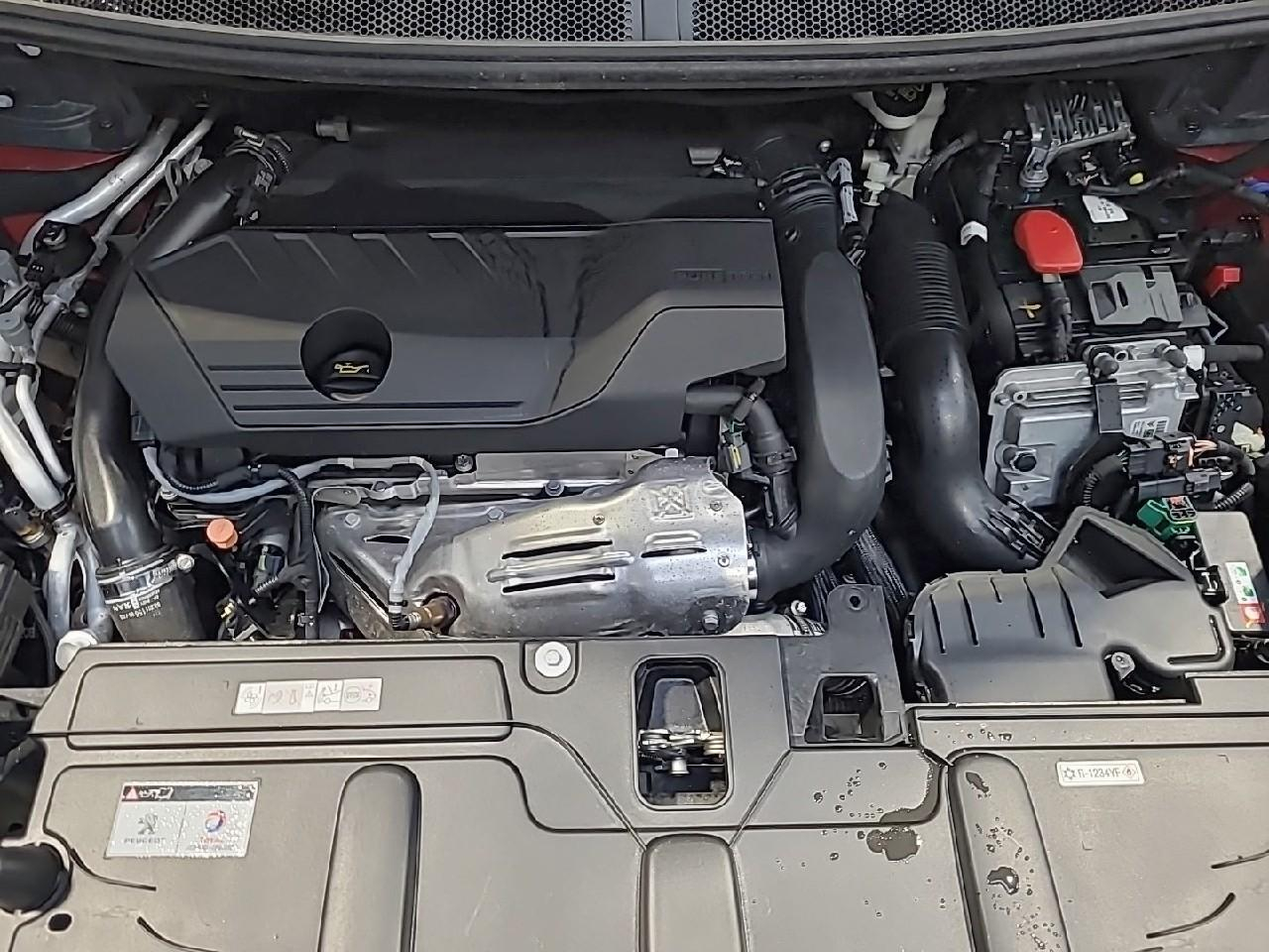 Peugeot 3008 hybrid 225 e-eat8 gt — photo 15