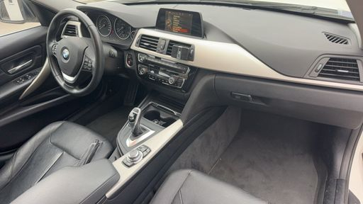 BMW Serie 3 2.0 320d 190 - Lounge – 2016 – 87840 km – Diesel – Boîte Automatique — photo 18