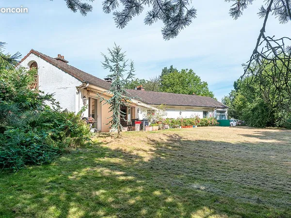 Propriété 12 pièces 205 m²
