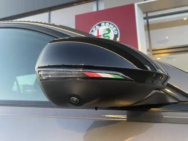 Alfa Romeo Tonale 1.3 hybride rechargeable phev 280ch at6 e-q4 — photo 50