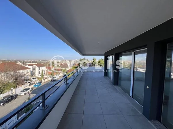 Bureaux 261 m²