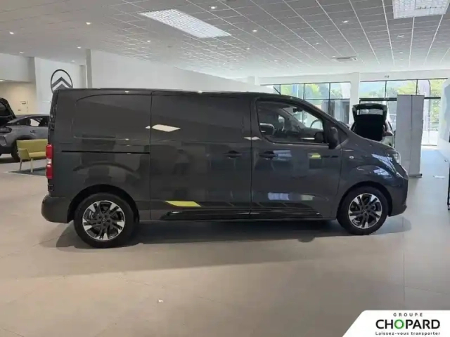 Opel Vivaro fgn sportive diesel 180 ch m automatique — photo 31