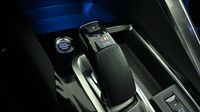 Peugeot 3008 HYBRID 225ch GT Pack e-EAT8 — photo 29