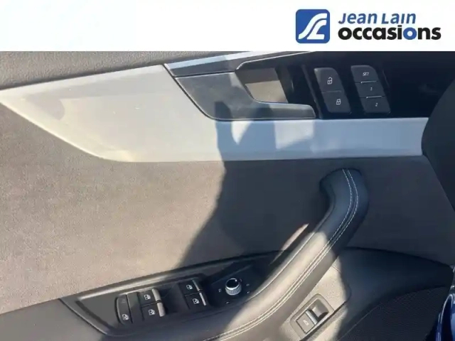 Audi A4 35 tfsi 150 s tronic 7 — photo 22