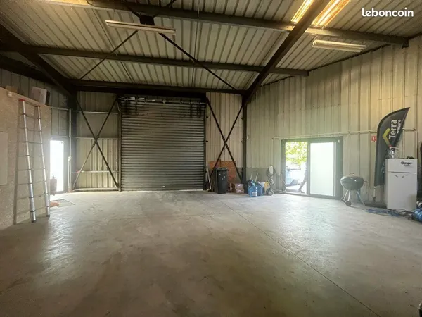 LOCAL D'ACTIVITE 185 m² SAINT PERAY