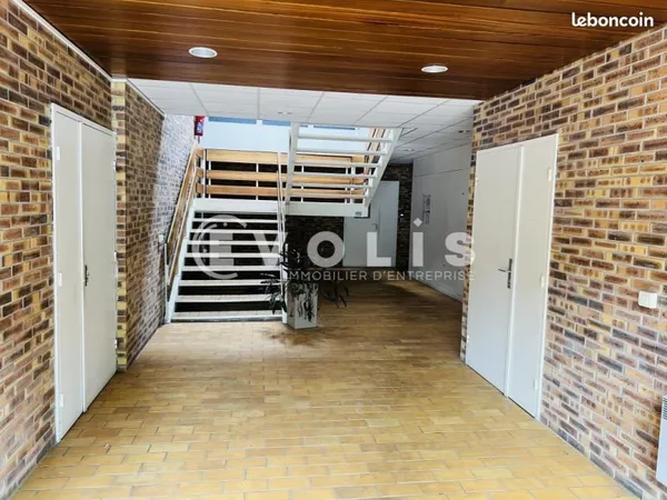 Bureau 193 m²