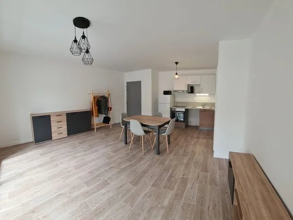 T2 meublé 46m² + loggia 4m² quartier St symphorien