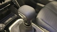 Peugeot 2008 1.2 PureTech 100ch S&S Allure — photo 17