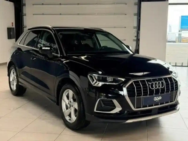 Audi Q3 35 tdi 150ch design luxe s tronic 7 — photo 3