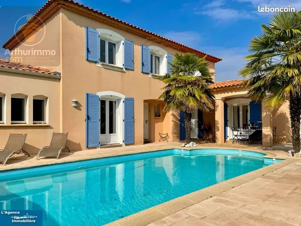 Maison 7 pièces 235 m²