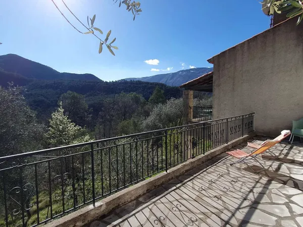 Maison 3 Pièces - Terrain 6945 m²