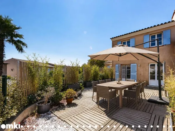 Maison/Villa T5 de 94 m² à Roquebrune-sur-Argens 83520
