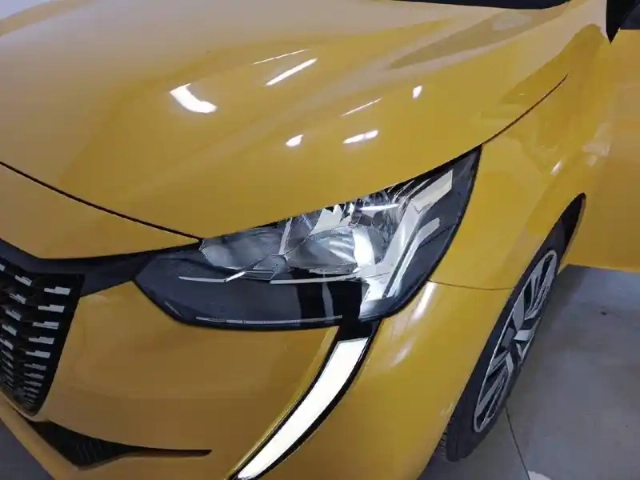 Peugeot 208 puretech 75 s&amp;s bvm5 — photo 46