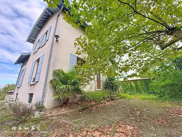 Appartement bourgeois à rénover - Sainte-Foy-lès-Lyon - 150m2 jardin privatif