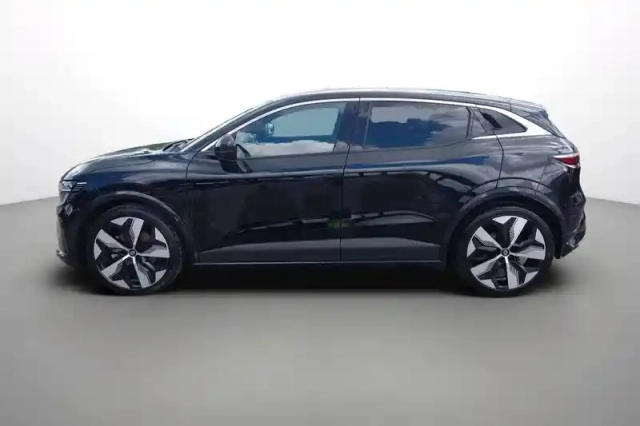 Renault Megane e-tech ev60 220 ch super charge — photo 12