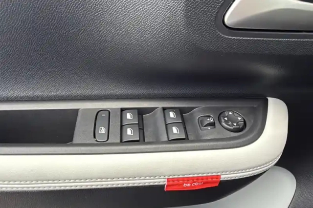 Citroën C3 Aircross 7 places hybride 145 ch auto — photo 31
