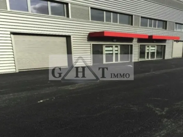 Entrepôt Bureaux A louer