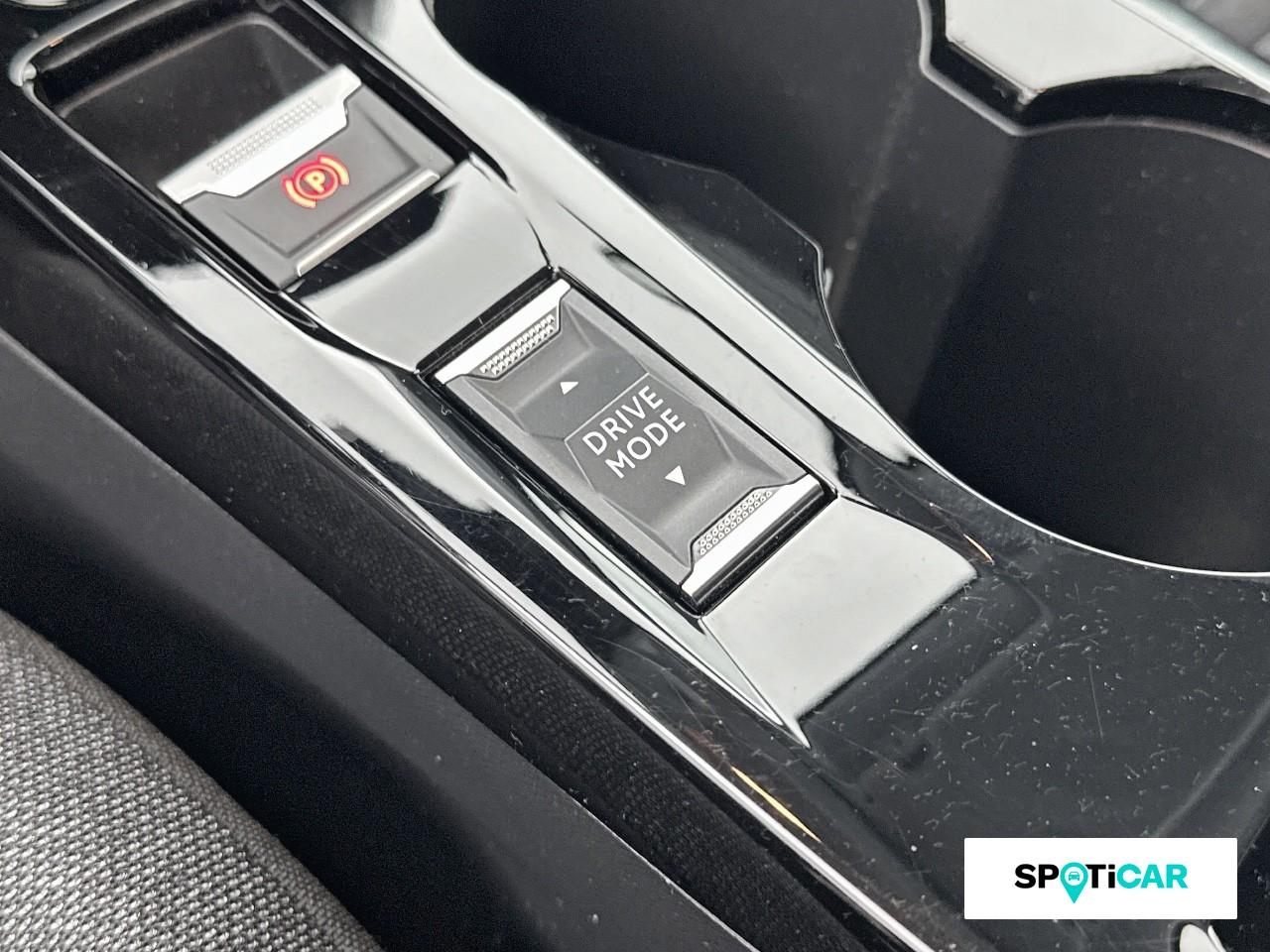 Peugeot 208 e-208 136ch style — photo 19