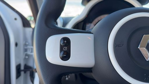 Renault Twingo E-Tech 81 22 kWh - Techno – 2022 – 35926 km – Électrique – Boîte Automatique — photo 4