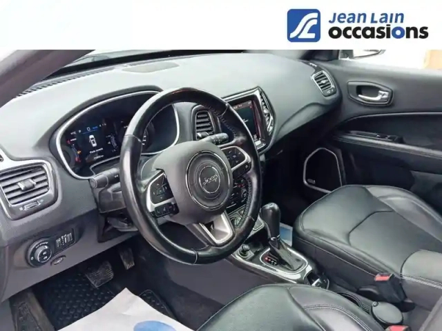 Jeep Compass 1.3 gse t4 240 ch phev at6 4xe eawd — photo 11