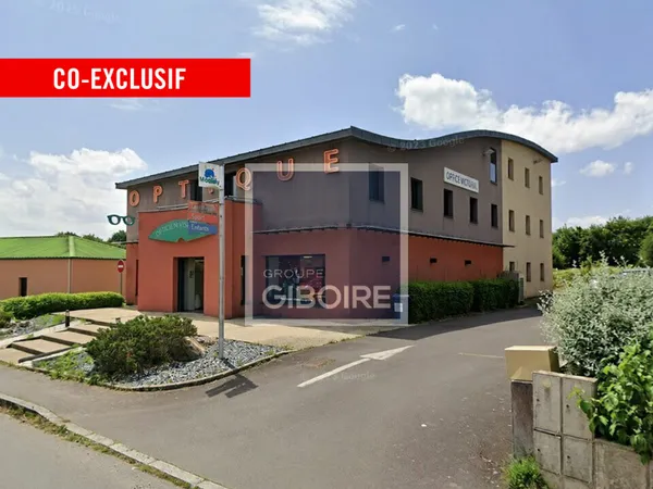Local professionnel 207 m²