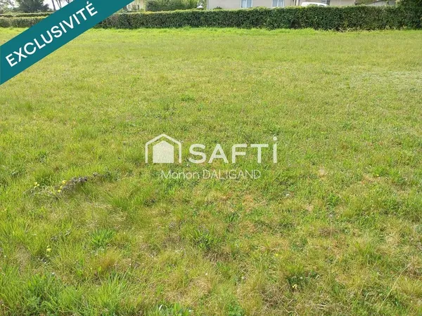 Terrain constructible de 1 010 m2