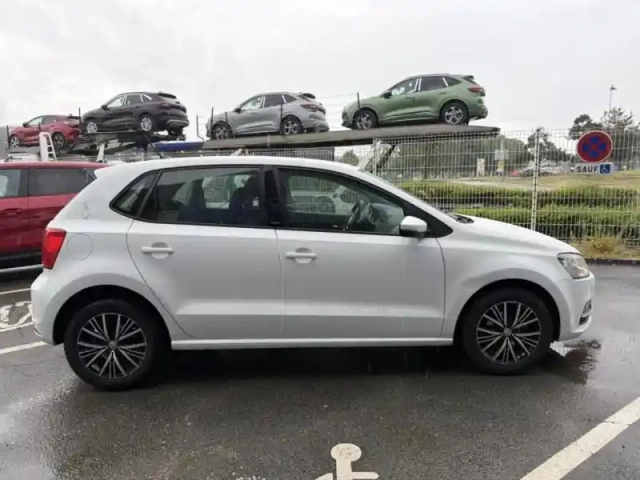 Volkswagen Polo 1.2 tsi 90ch bluemotion technology allstar 5p — photo 8