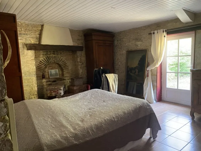 Photo 6