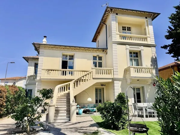 Maison 6 pièces 199 m²