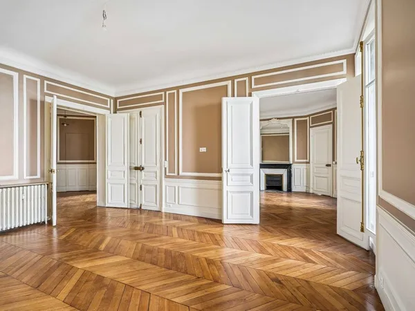 Appartement 5 pièces 156 m²