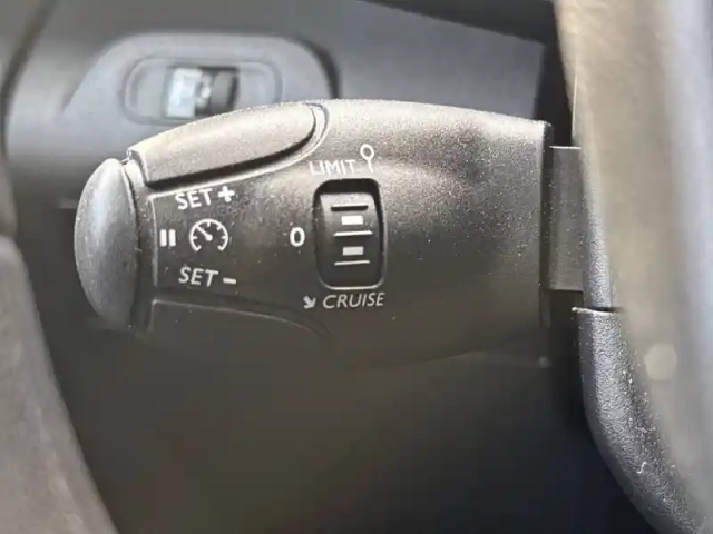 Peugeot Partner fourgon xl 950 kg bluehdi 100 s&amp;s bvm6 — photo 21