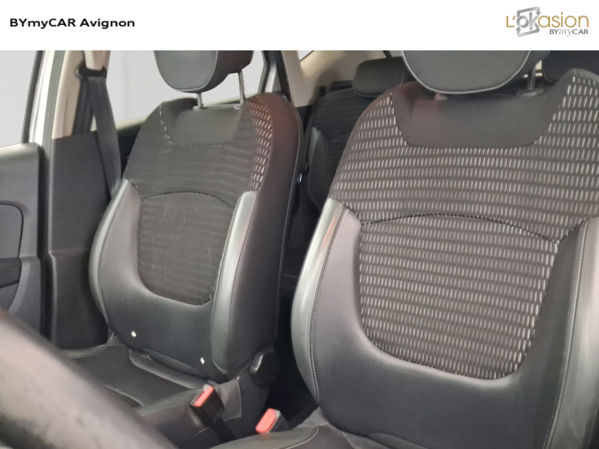 Renault Captur dCi 90 Energy eco² — photo 22