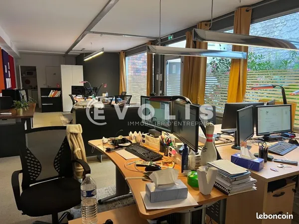 Bureaux 63 m²