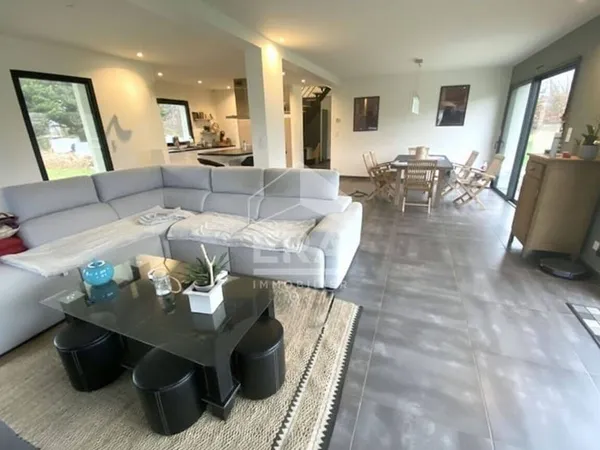 Maison 6 pièces 207 m²