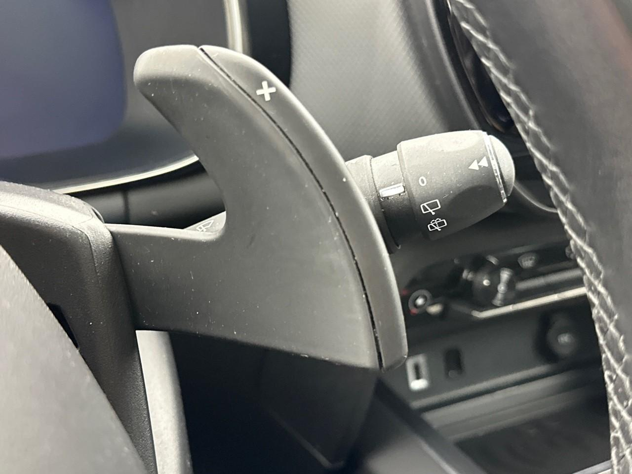 Citroën C5 Aircross hybride rechargeable 225 e-eat8 shine — photo 18