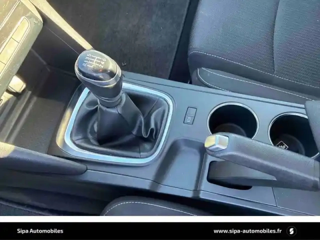 Renault Megane mégane iv berline blue dci 115 — photo 47