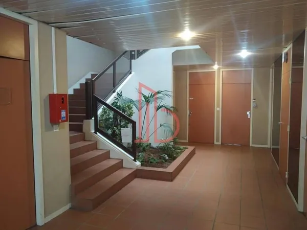 Bureaux 273 m²