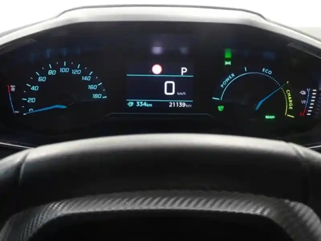 Peugeot 208 e- 136ch like — photo 14