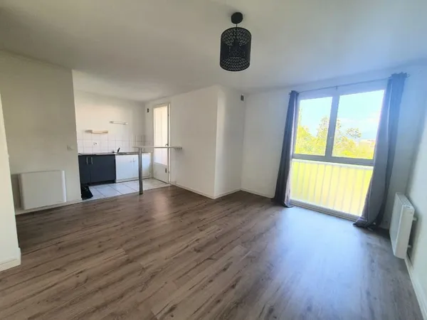 SEYSSINET - Grand studio 27m2