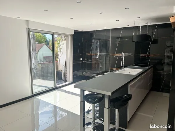 Apparemment de 88 m2