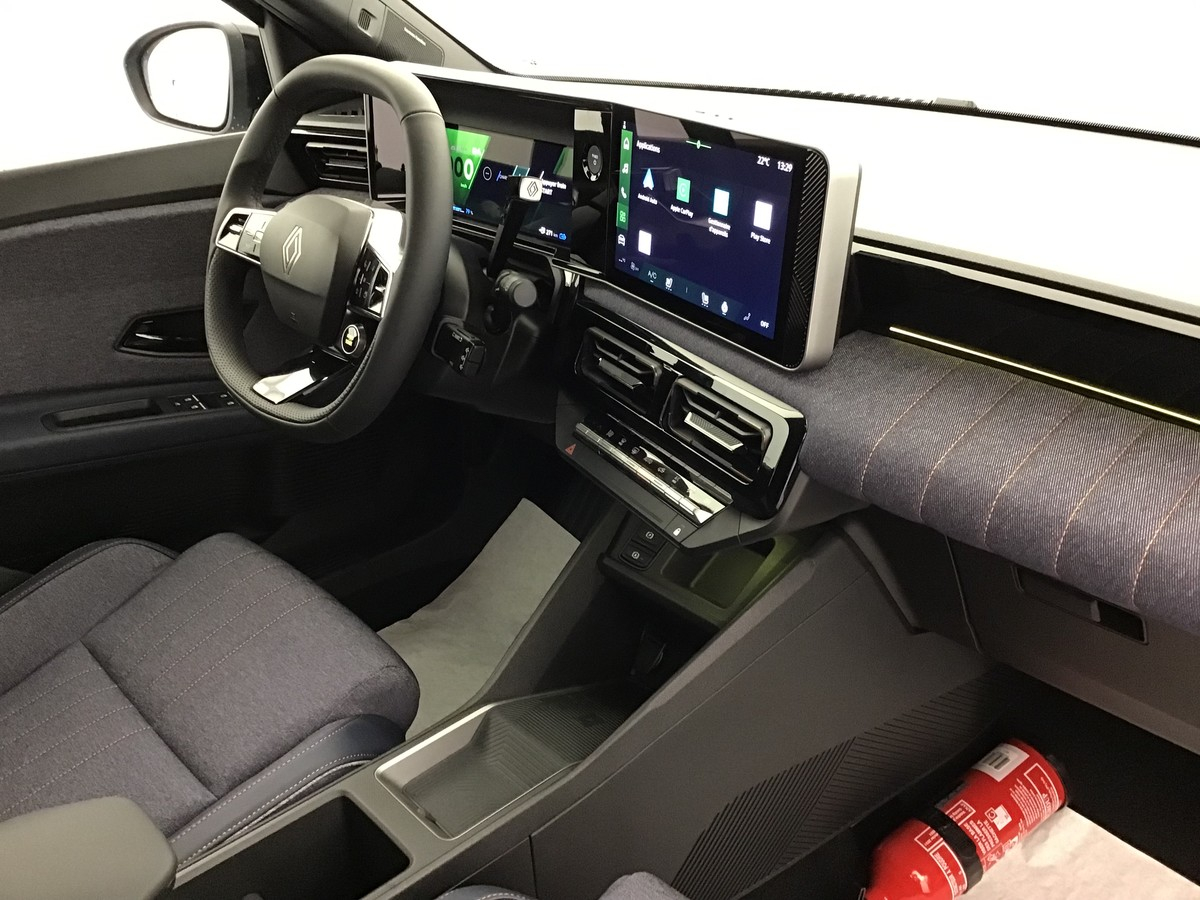 Renault R4 — photo 8