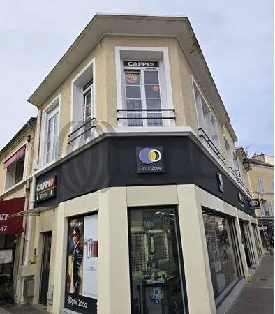 Bureaux 96 m²