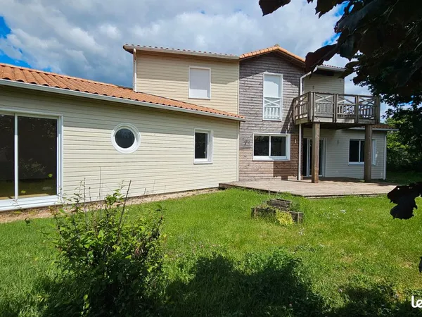 Maison 7 pièces 170 m²