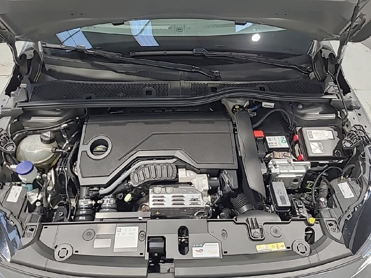 Peugeot 208 hybrid 100 e-dcs6 allure — photo 15